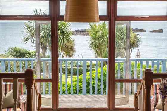 The Old Coastguard, Mousehole