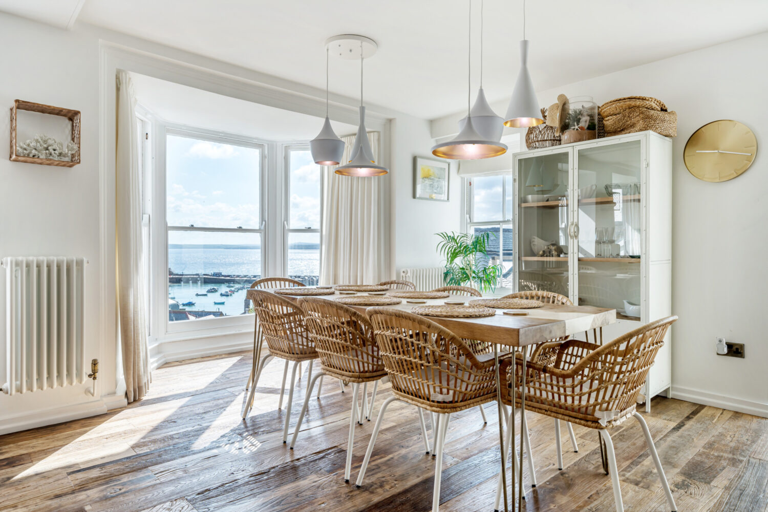 Salubrious House