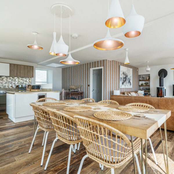 Salubrious House