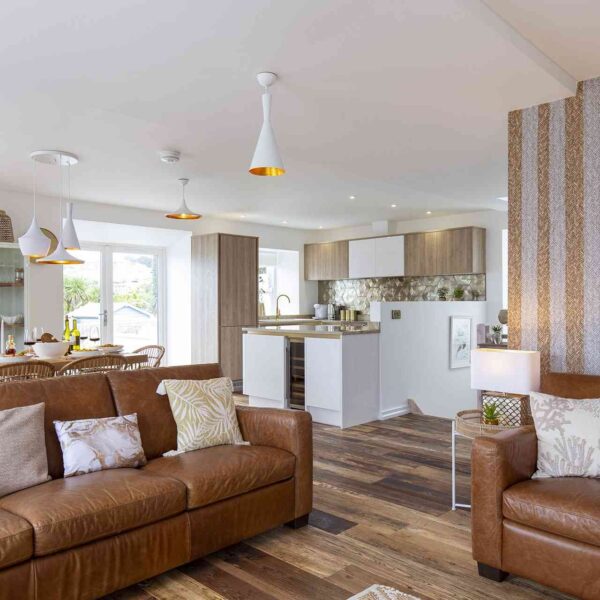 Salubrious House