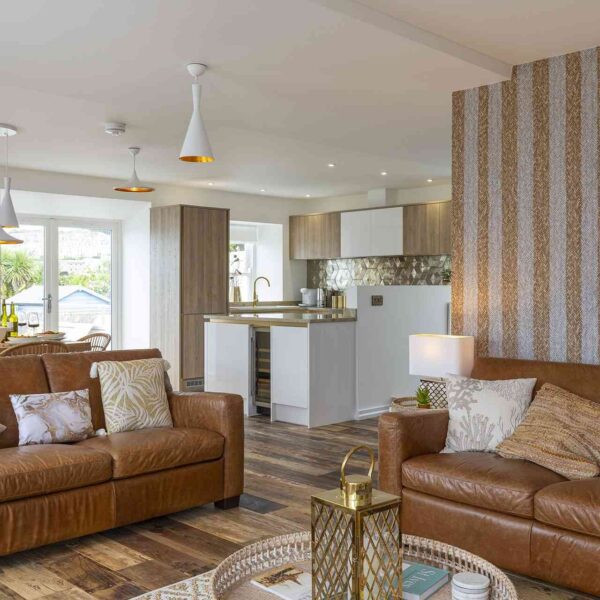 Salubrious House