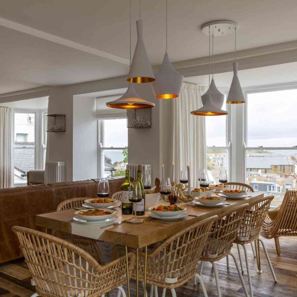Salubrious House