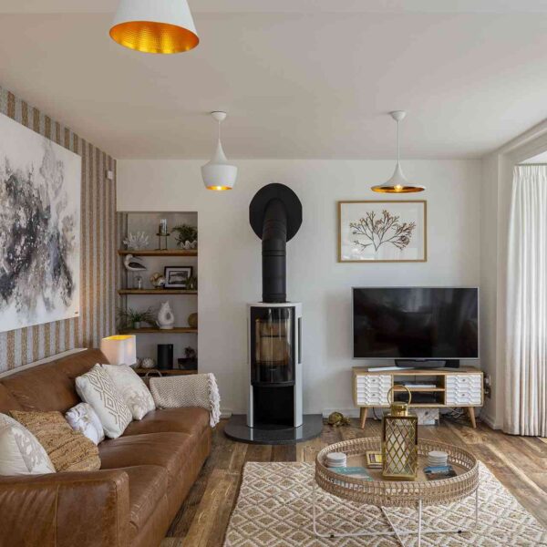 Salubrious House