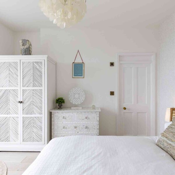 Salubrious House