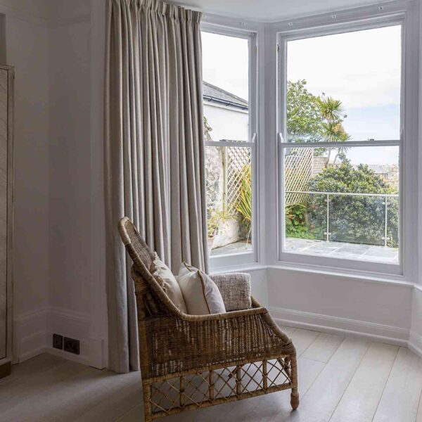 Salubrious House