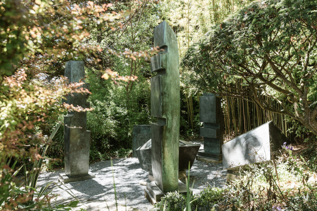 Barbara Hepworth Conversation with Magic Stones 1973 © Bowness. Photo © Kirstin Prisk