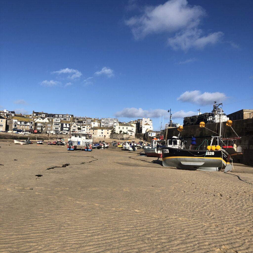 Harbour Beach St Ives
