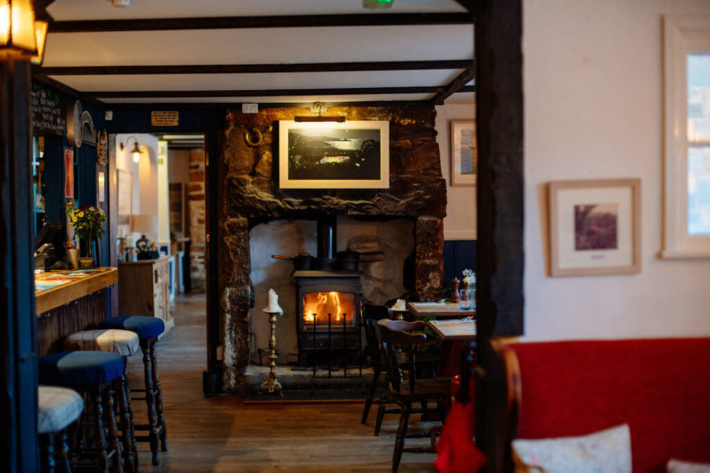 Victoria Inn interior