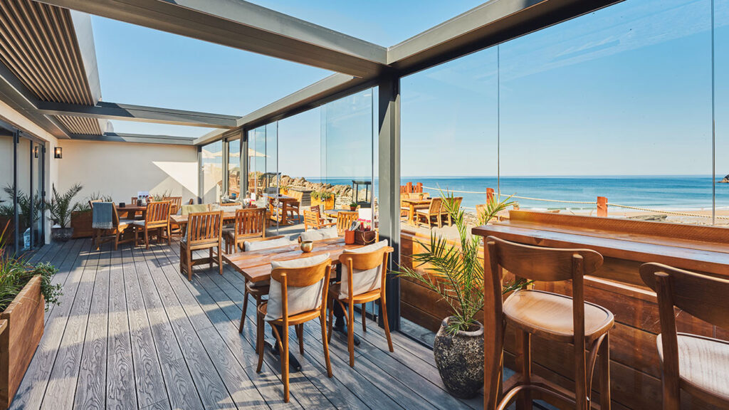 FOOD WITH A SEA VIEW?