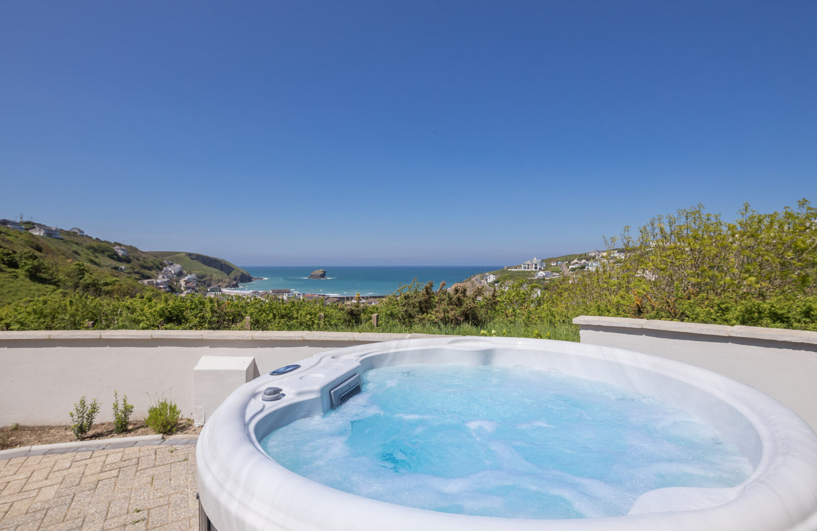 Cornwall hot tub cottages for a relaxing holiday