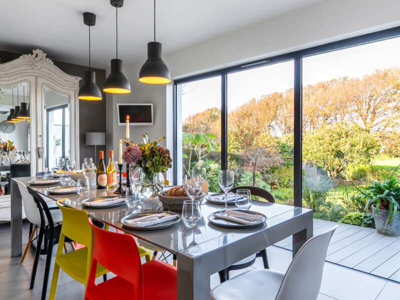Enjoy long lazy lunches overlooking the gardens, at Ocean House.
