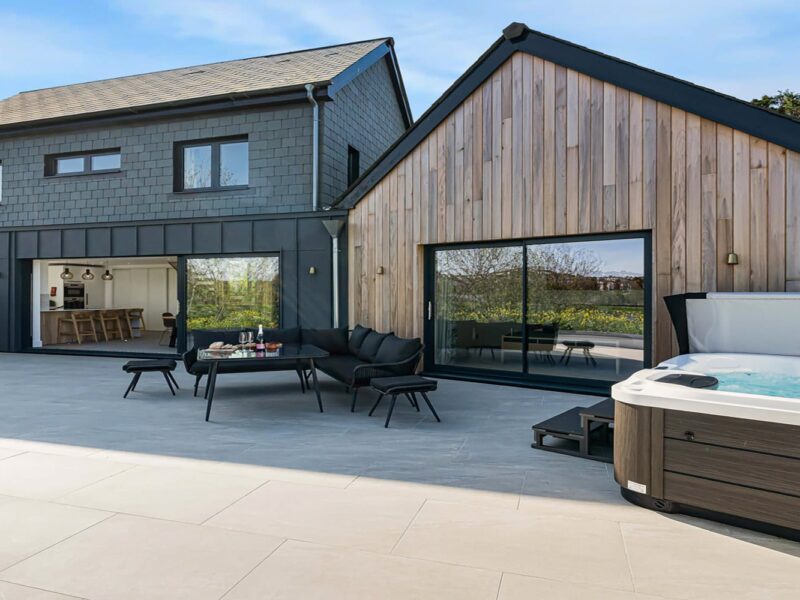 Luxury Cornish holiday home with hot tub and scenic views.