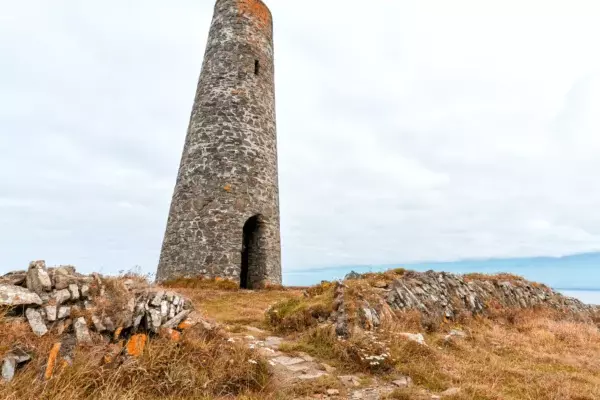 ©Shutterstock/ Paul Nash