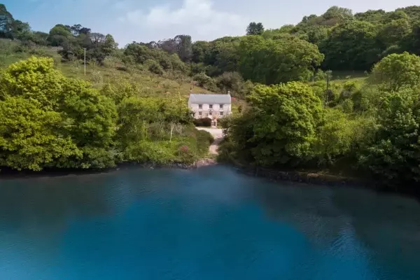 Turn-a-Penny-Cottage 2