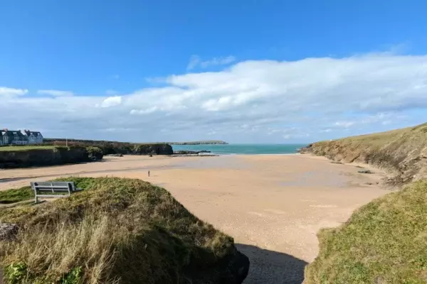 Trevone Bay near Padstow john-mark-strange-unsplash