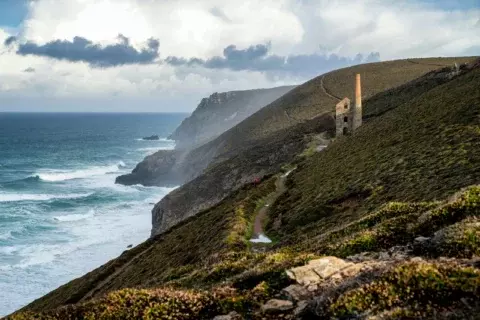 Wheal Coates St Agnes Porthtowan mark-fairhurst-unsplash